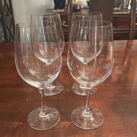 Set of 4 Crystal Wine Glasses Bordeaux Hand Made Glasses New - Picture 1 of 4